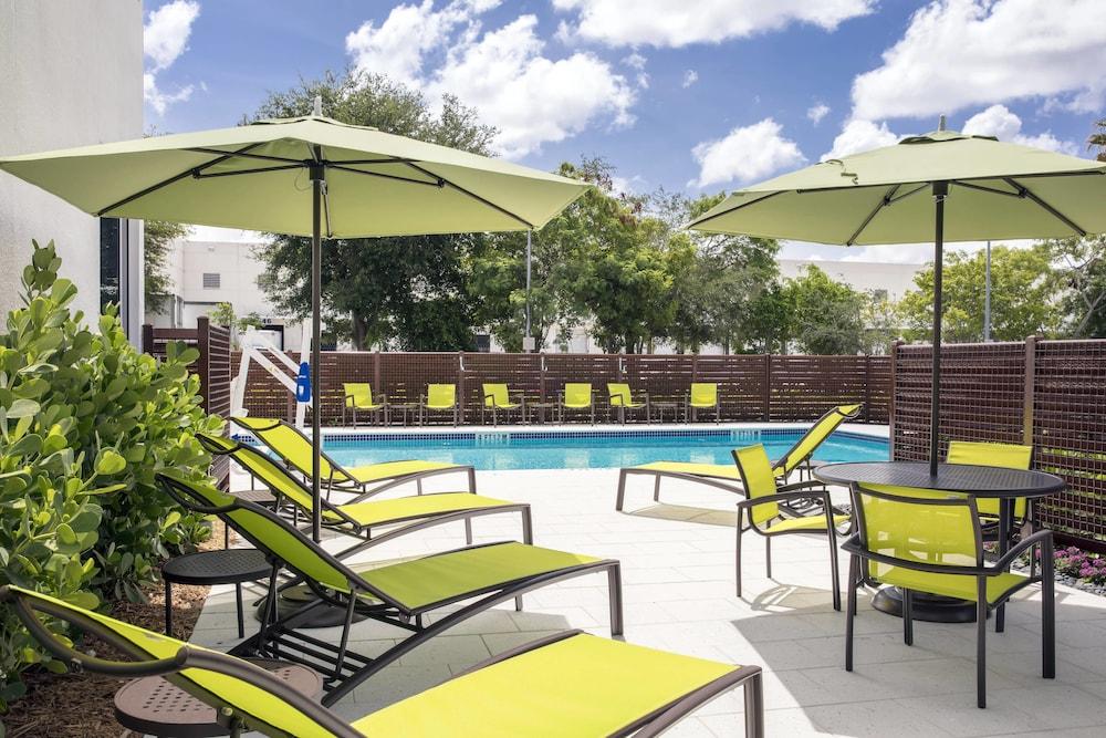 SpringHill Suites by Marriott Miami Doral - Waterslide