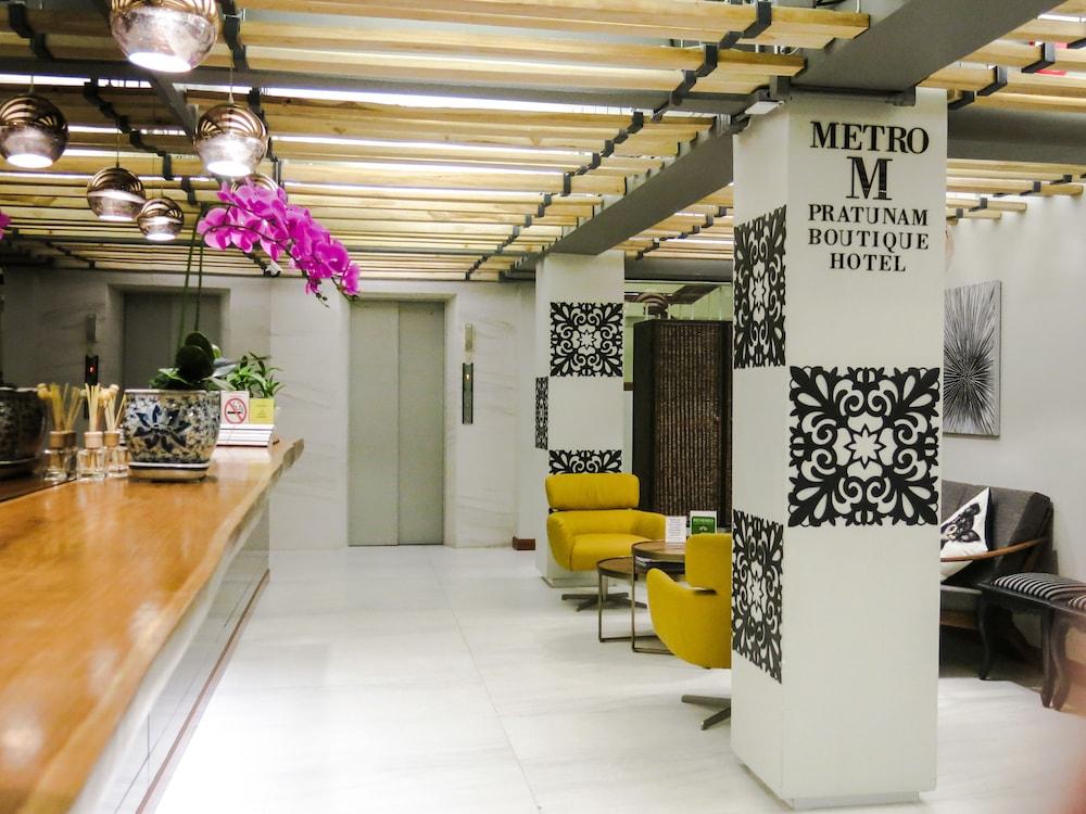 Metro Pratunam Boutique Hotel - Interior Entrance