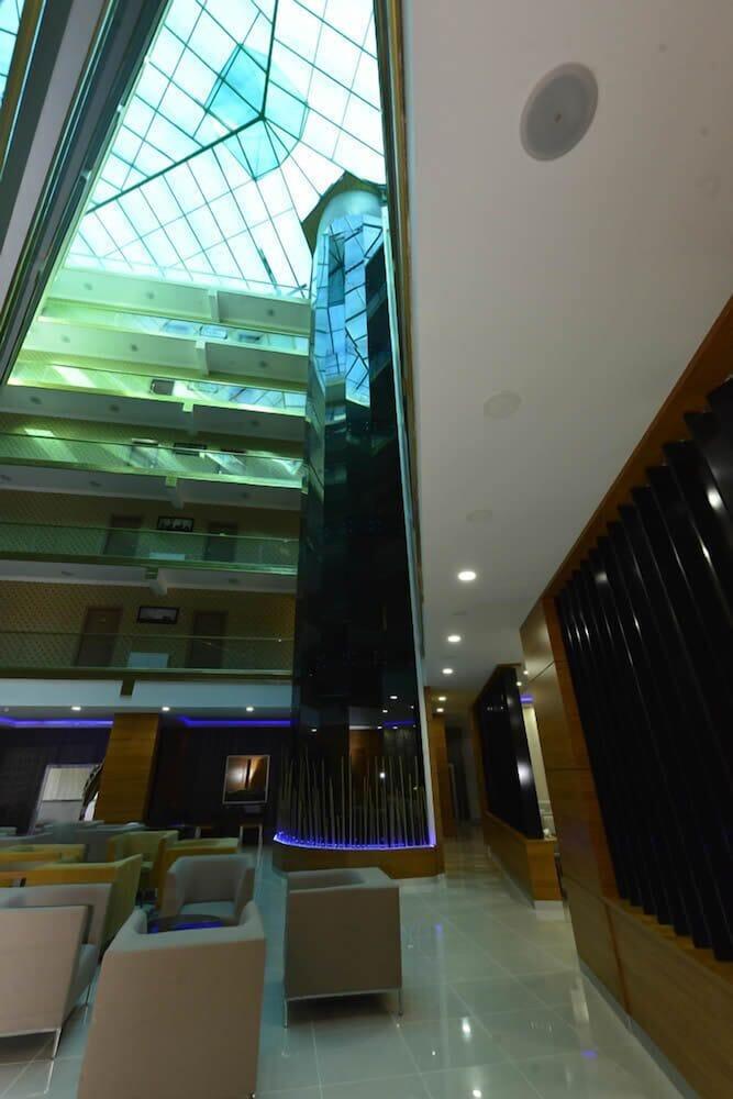 Grand Surmely Business Hotel - Lobby