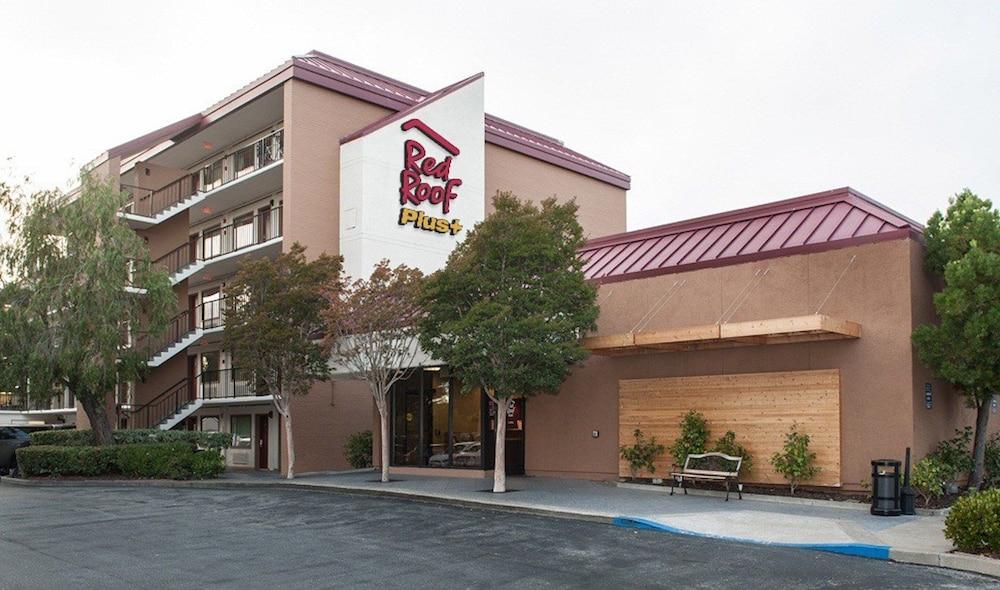 Red Roof Inn PLUS+ San Francisco Airport - Exterior