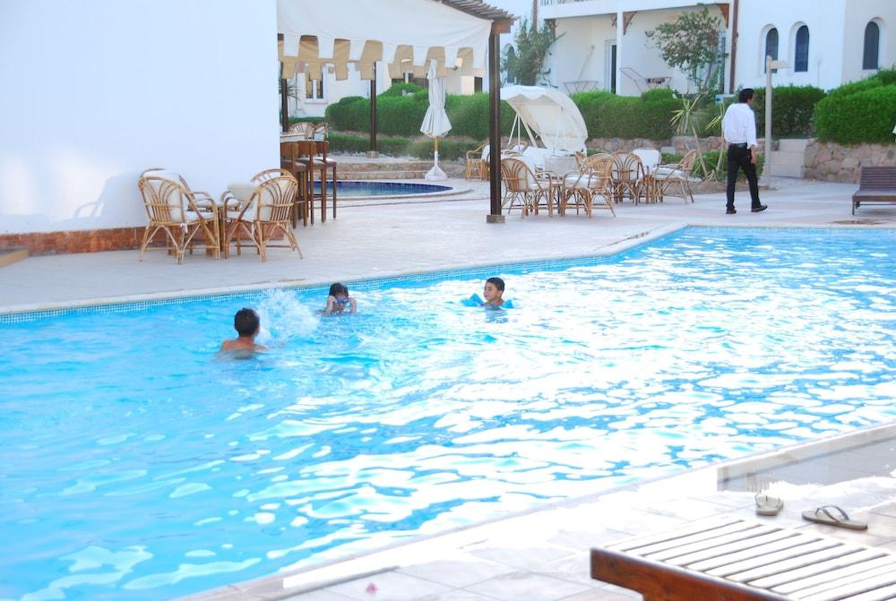Logaina Sharm Resort - Outdoor Pool