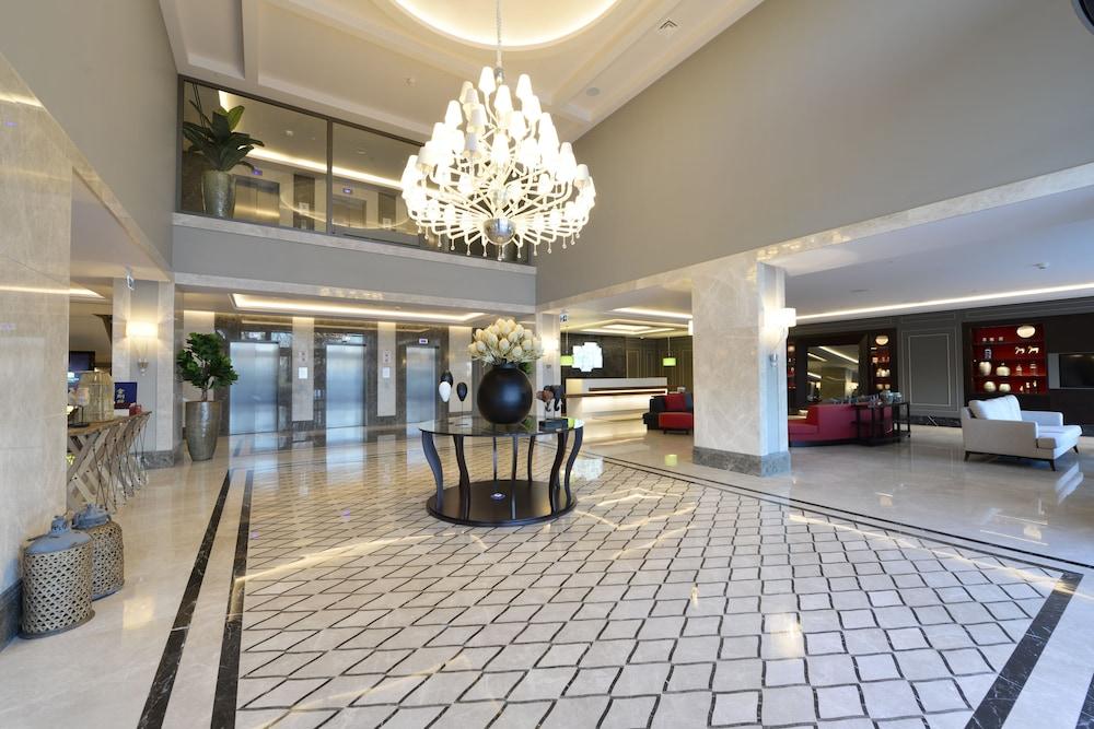 Holiday Inn Bursa - City Centre, an IHG Hotel - Featured Image