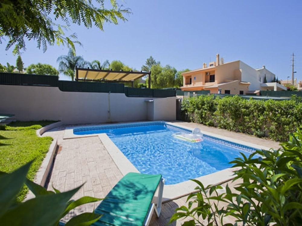 Villa Andre 3 Bedroom Villa With Pool - Walking Distance to Albufeira - Pool