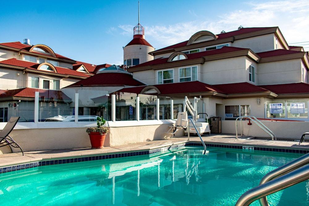 Best Western Plus Suites Hotel Coronado Island - Outdoor Pool