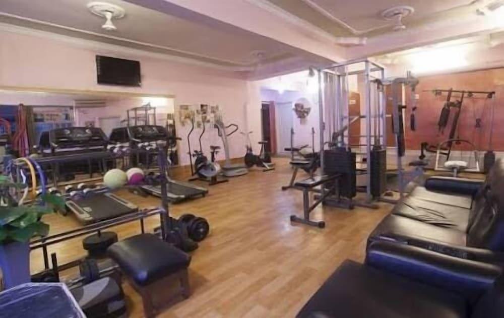 Hotel Samrat international - Gym