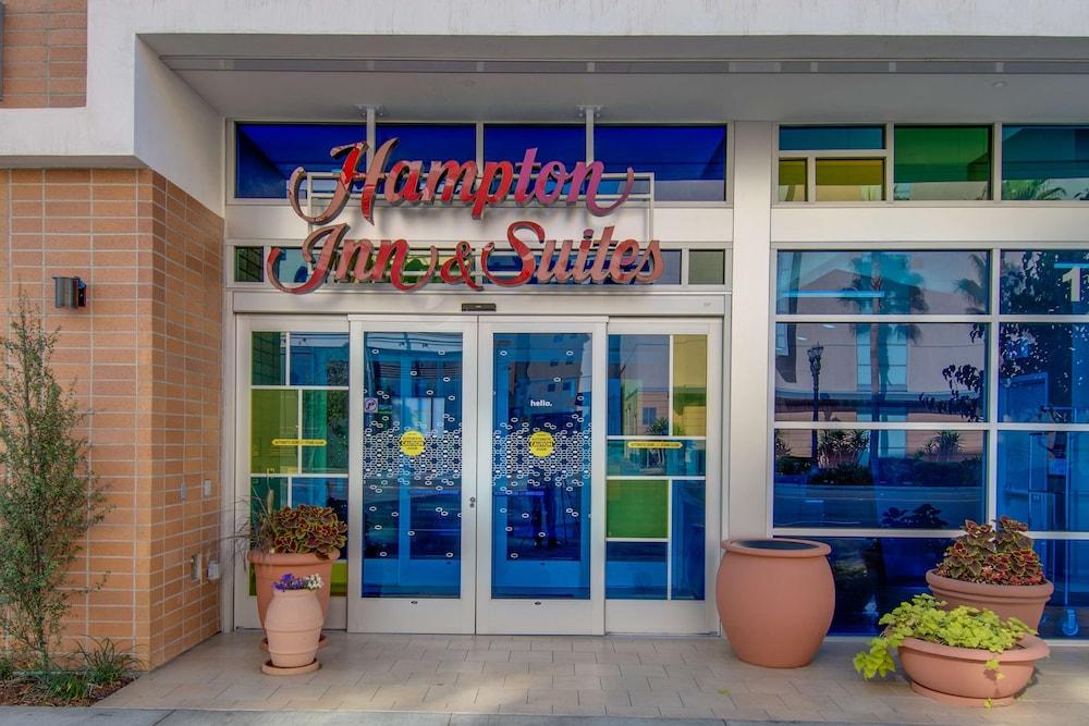 Hampton Inn & Suites Los Angeles - Glendale - Exterior
