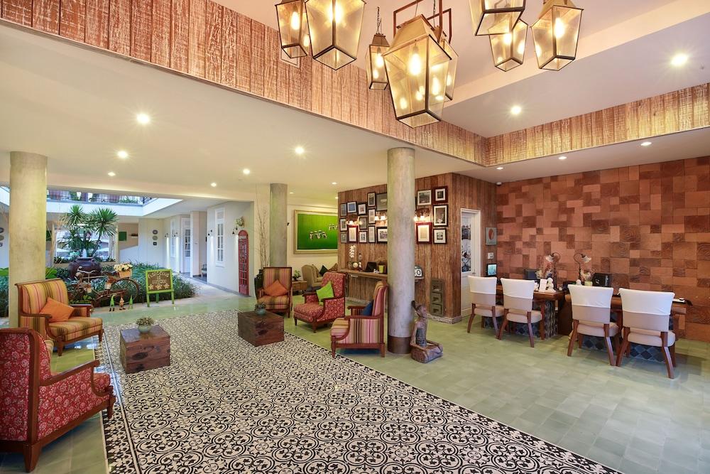Maison At C Boutique Hotel and Spa Seminyak - Lobby Lounge