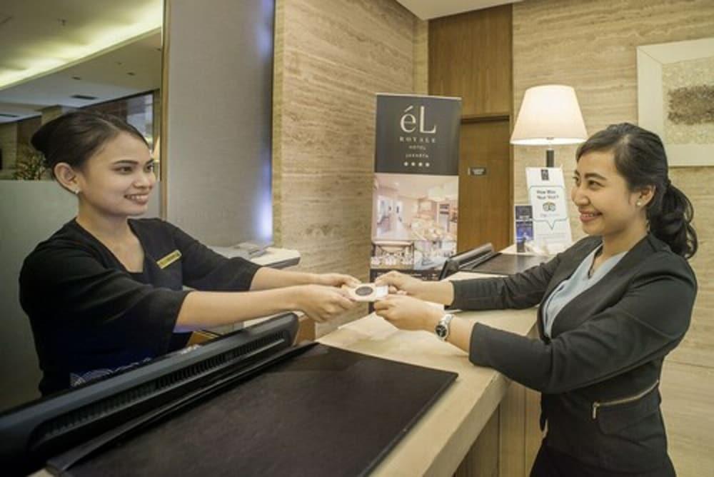éL Hotel Jakarta - Reception