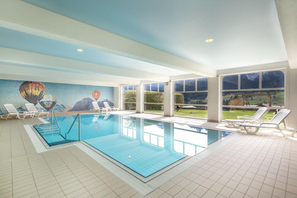Luxury Alpine Apartment - Pool