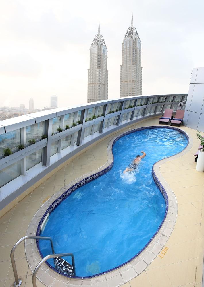 Citadines Metro Central Hotel Apartments Dubai - Outdoor Pool