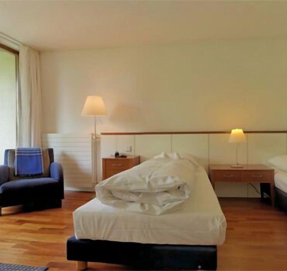Hotel Oberschwaebischer Hof - Living Room