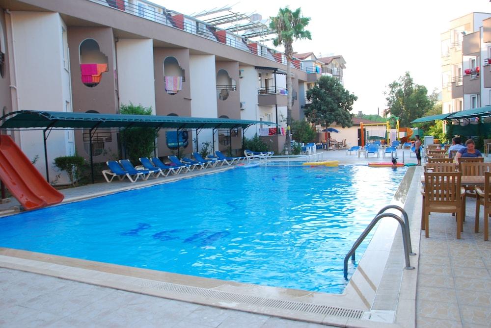 Angora Hotel Side - Outdoor Pool