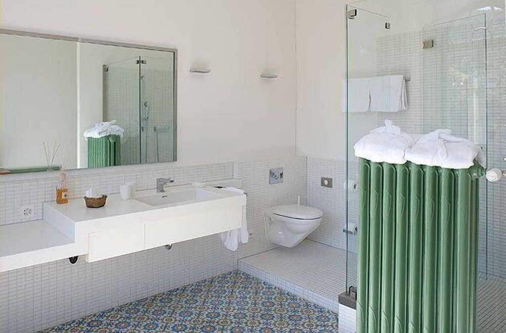 Romantik Hotel Gasthof Hirschen - Bathroom