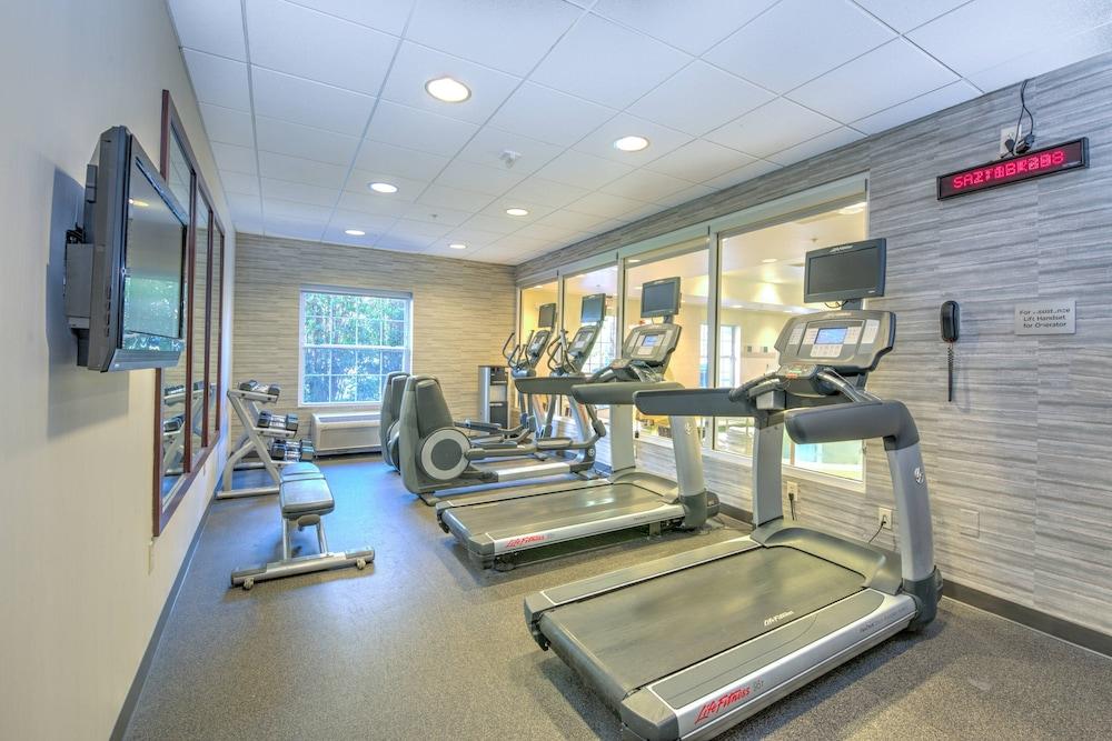 Courtyard by Marriott Chapel Hill - Fitness Facility