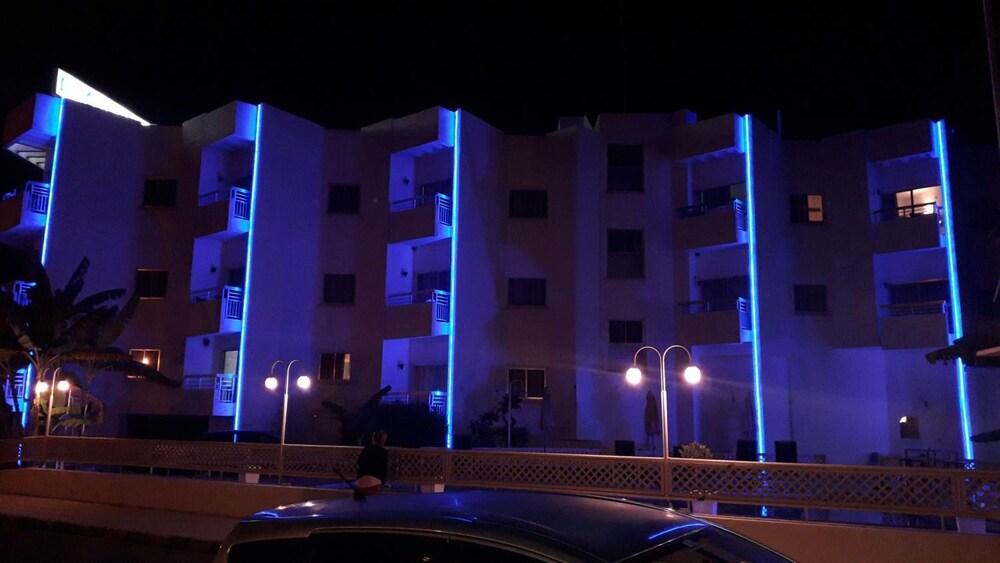 Boronia Hotel Apartments - Exterior