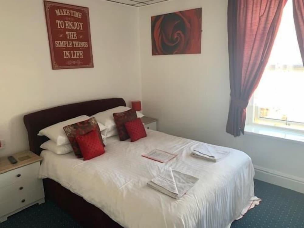 The Mornington Hotel - Room