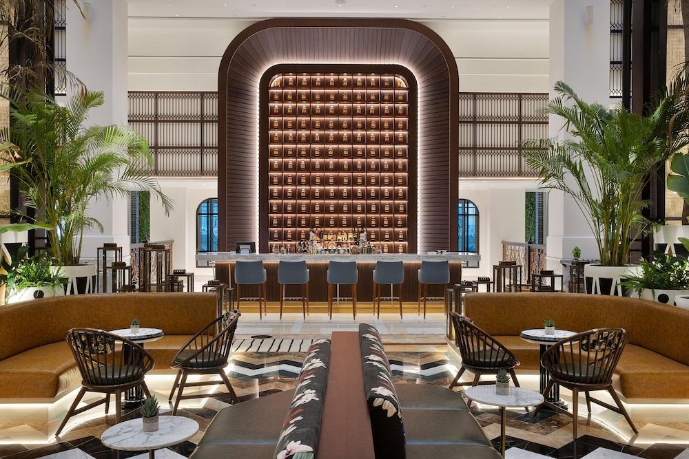 The Westin Dubai Mina Seyahi Beach Resort & Marina - Lobby Lounge