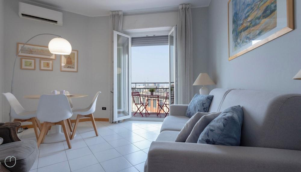 Italianway Apartments - Bergognone - Featured Image