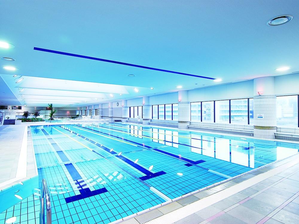 ريجا رويال هوتل أوساكا - Indoor Pool