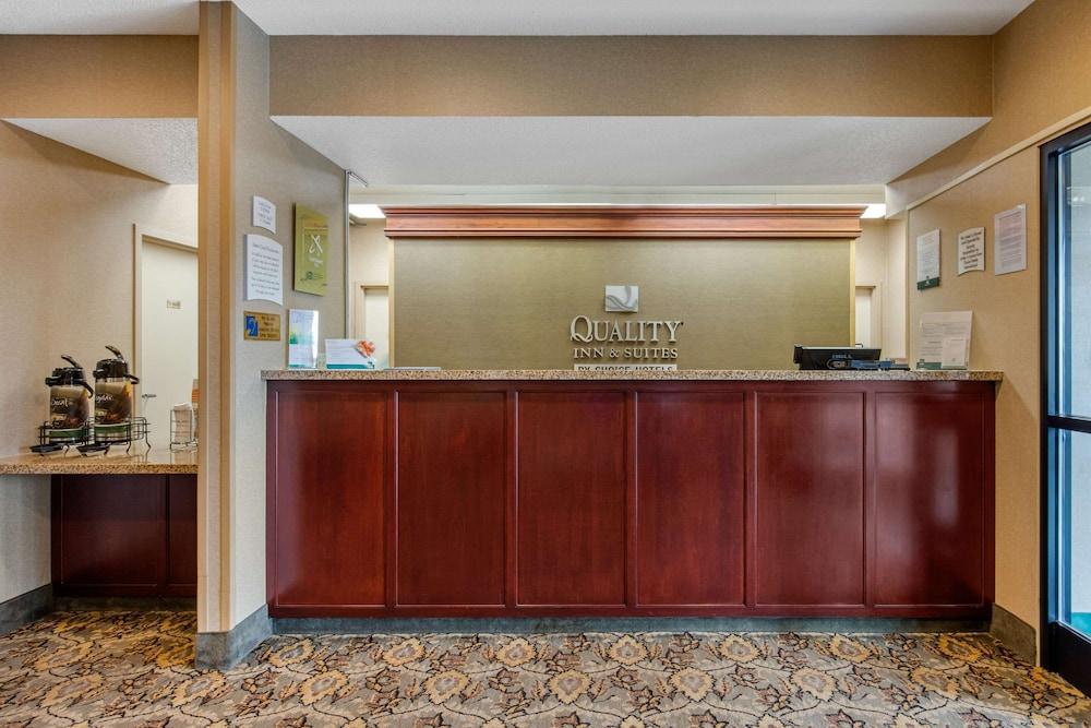 Quality Inn & Suites Benton - Draffenville - Lobby