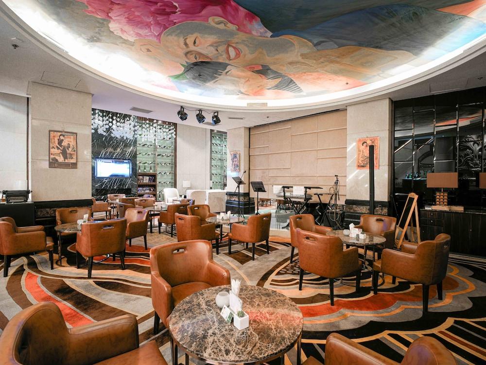 رامادا بلازا شانجهاي بودونج إيربورت - Lobby Lounge