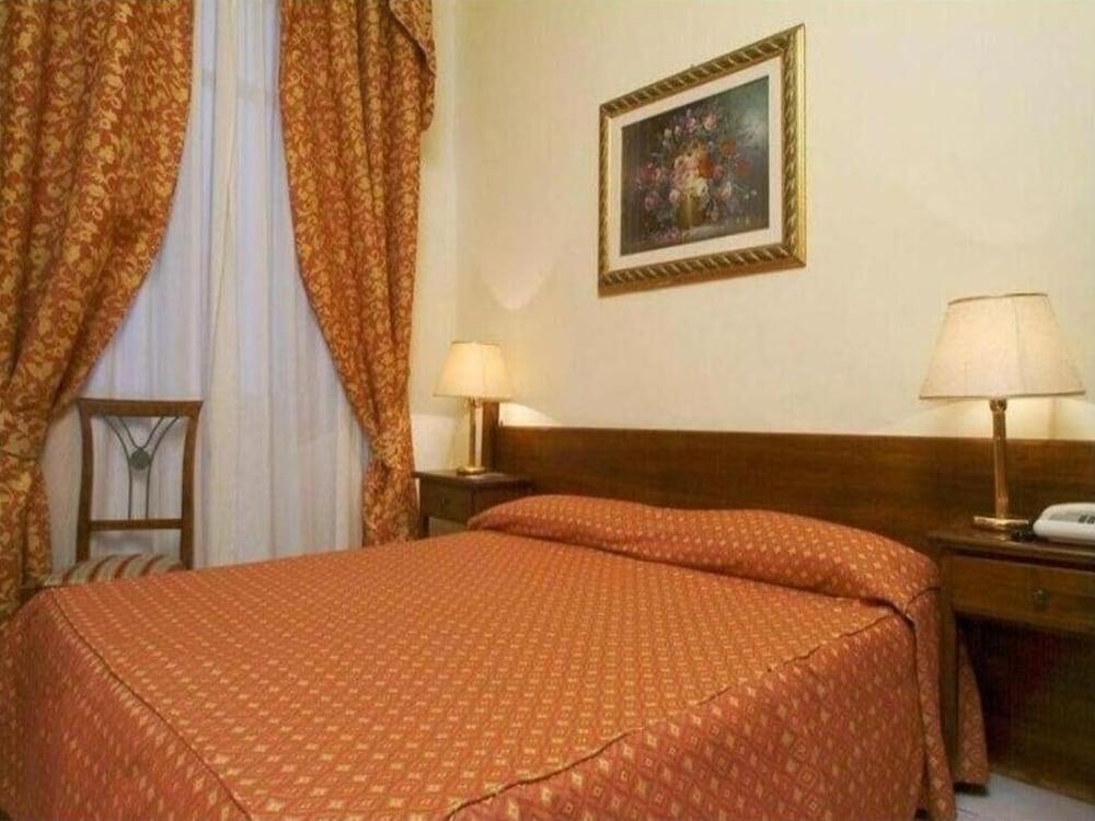 Hotel Nizza Roma - Featured Image