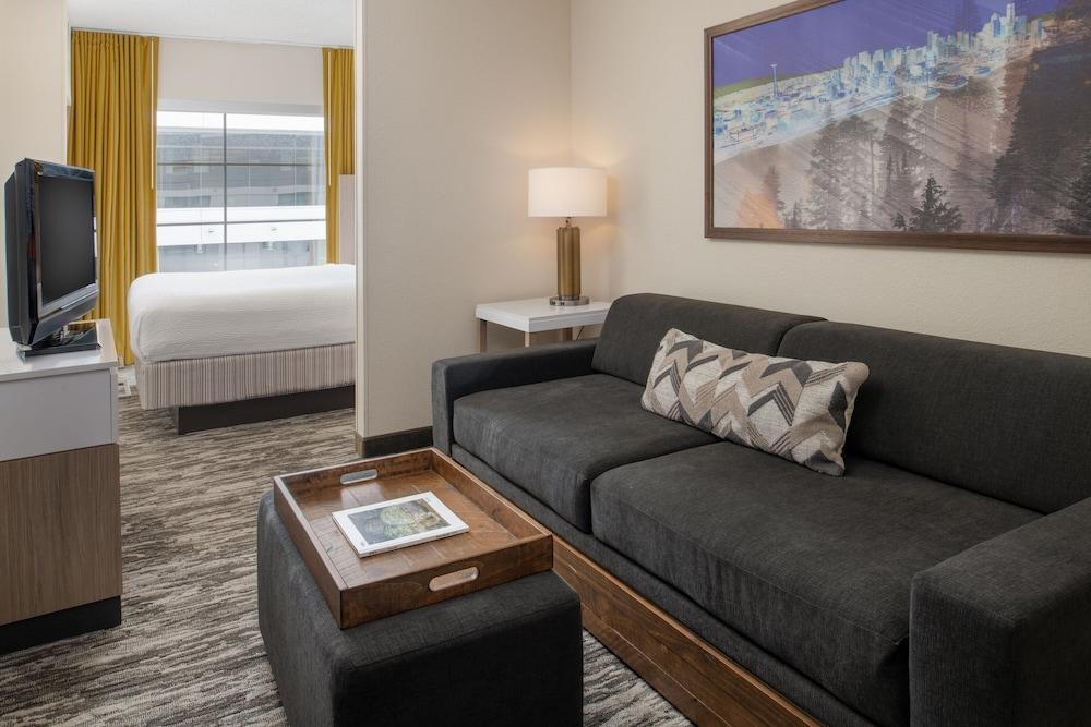 SpringHill Suites by Marriott Seattle Downtown/ S Lake Union - Room