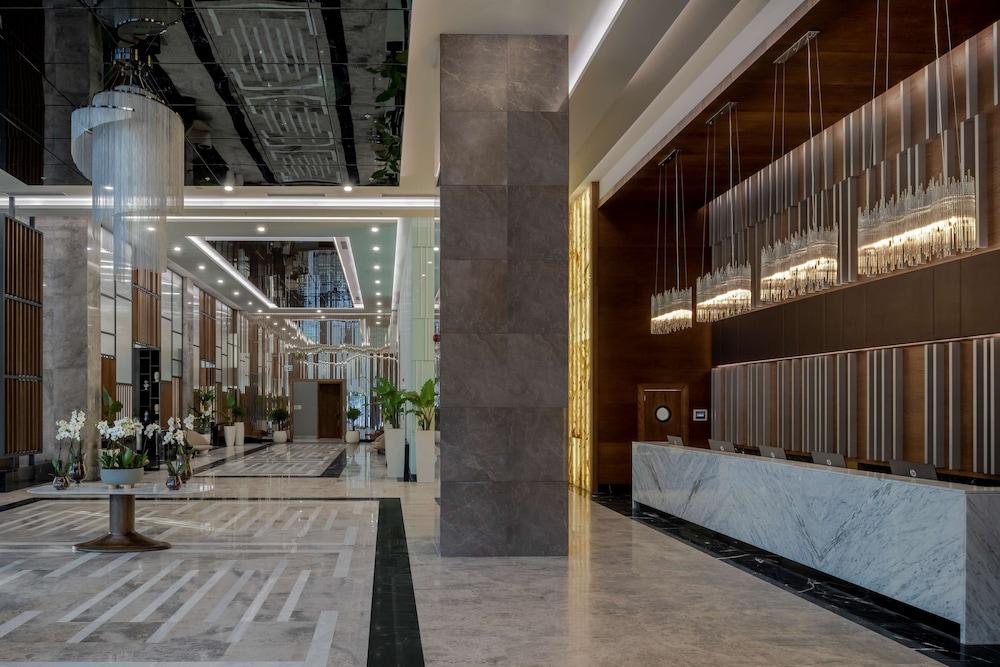 DoubleTree by Hilton Manisa - Reception