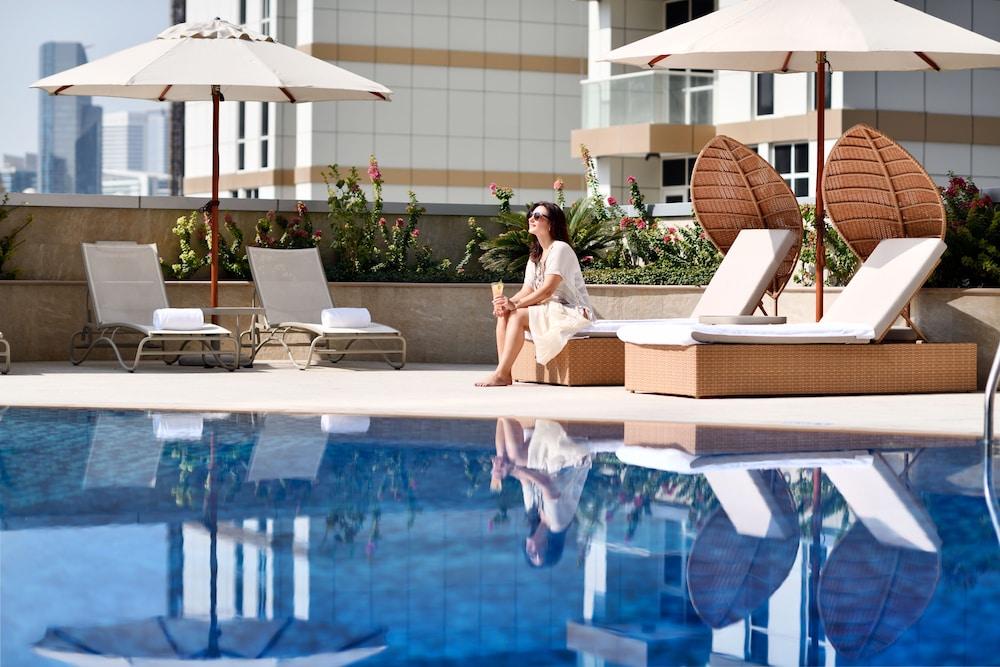 شقق فندق موفنبيك بوسط مدينة دبي - Outdoor Pool