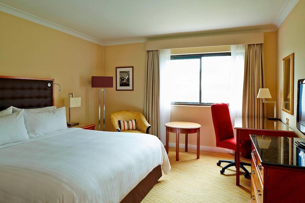 Delta Hotels by Marriott Swansea - Room