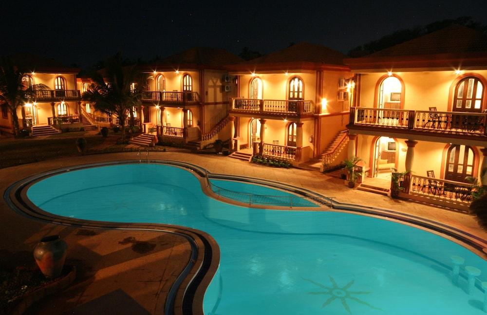 Resort Terra Paraiso - Outdoor Pool