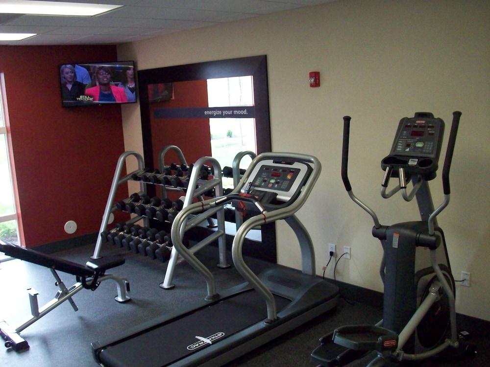 Hampton Inn Suffolk - Fitness Facility