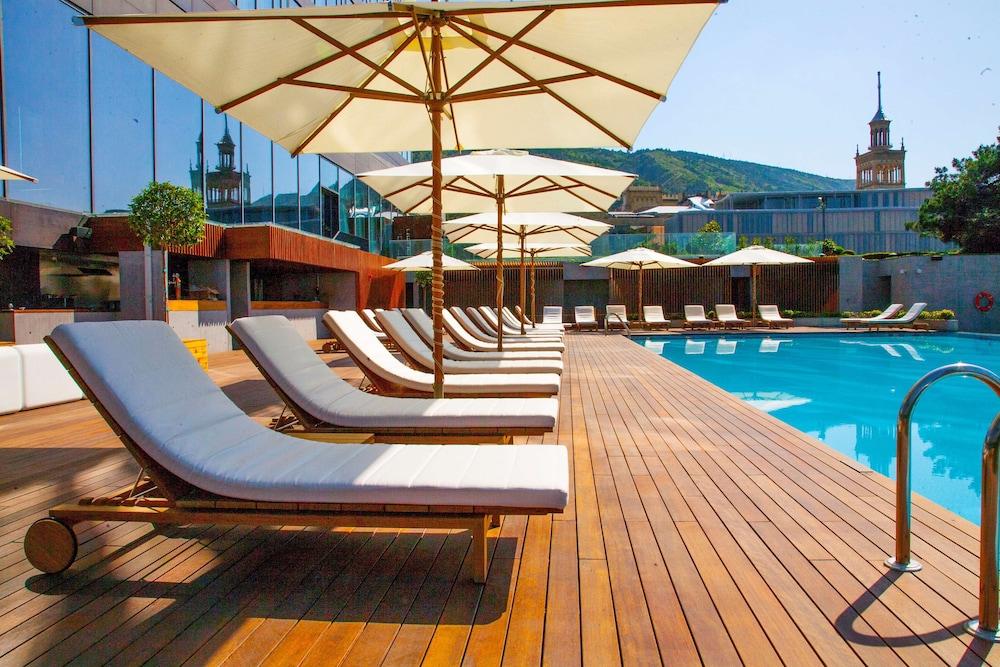 Radisson Blu Iveria Hotel, Tbilisi - Outdoor Pool
