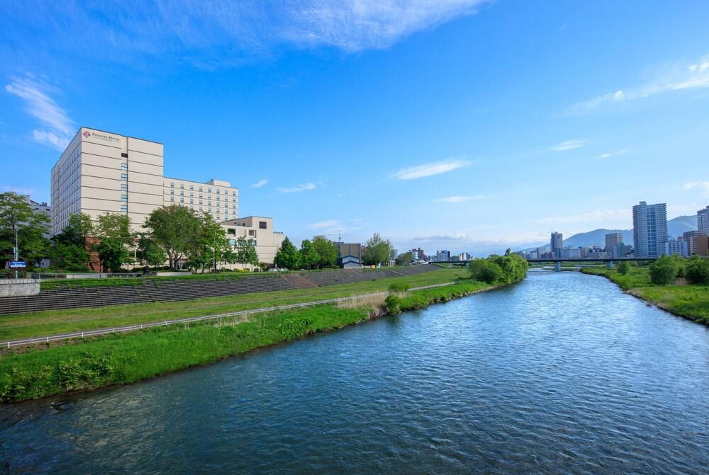 Premier Hotel Tsubaki Sapporo - Featured Image