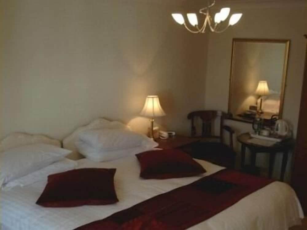 Liddesdale Hotel - Room
