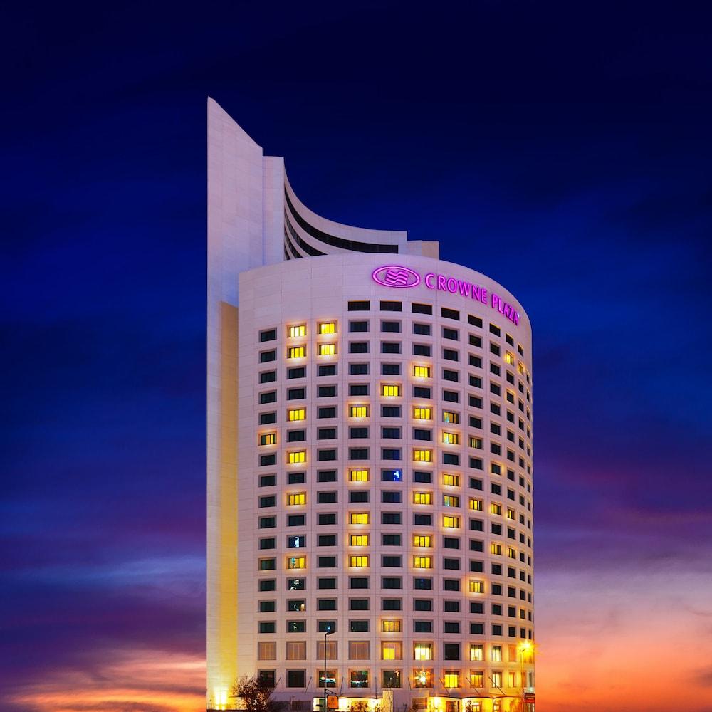 Crowne Plaza Istanbul - Oryapark, an IHG Hotel - Featured Image