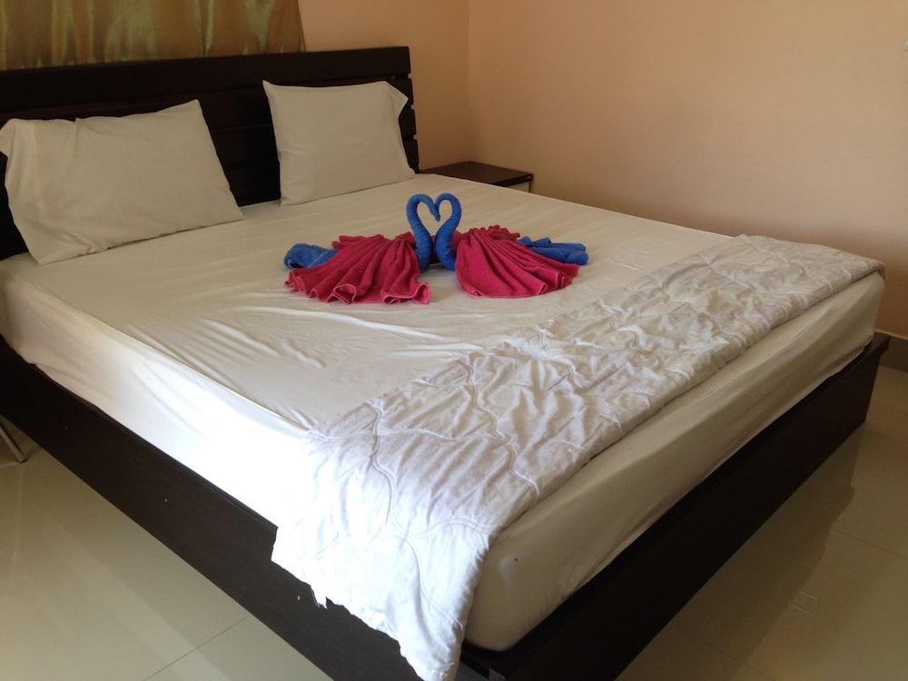 Soi44 Rama2 Room for Rent - Room