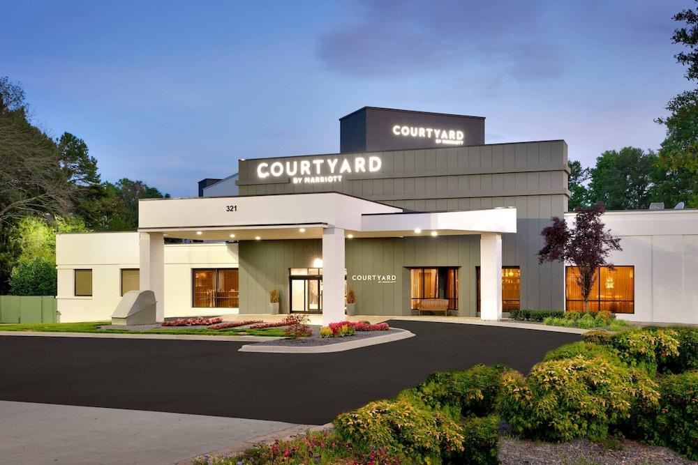 Courtyard by Marriott Charlotte Airport/Billy Graham Parkway - Featured Image