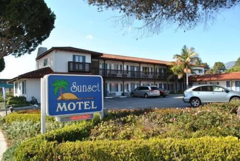 Sunset Motel - Featured Image