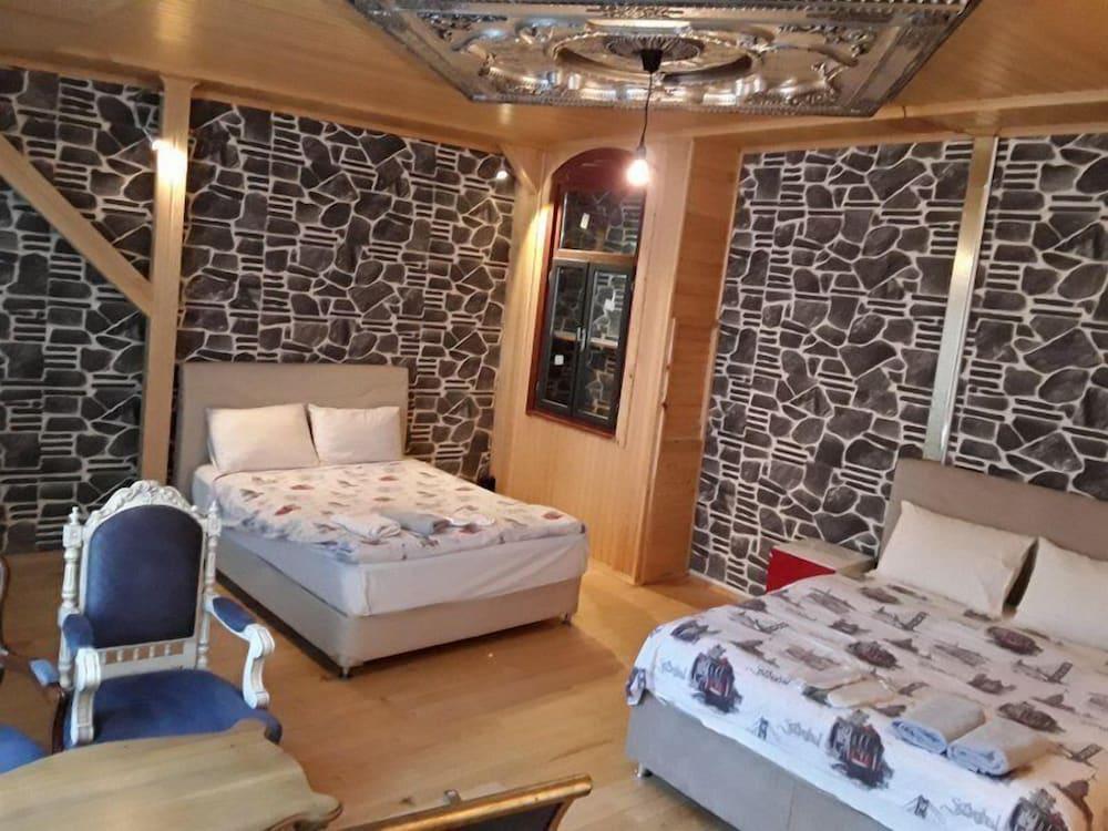 Taksimparis Apartments - Room