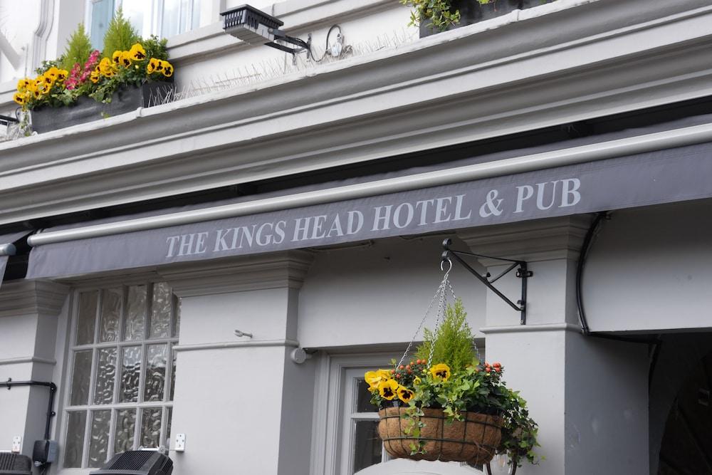 The Kings Head Hotel - Exterior detail