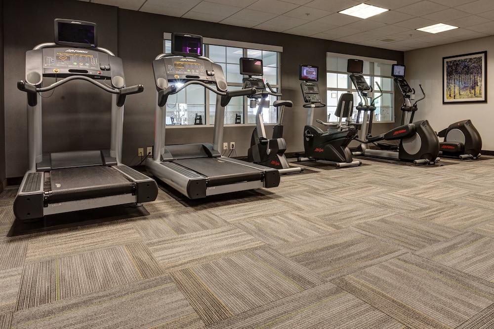 Courtyard by Marriott Hadley Amherst - Fitness Facility