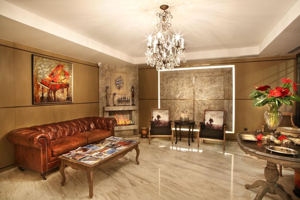 Berjer Boutique Hotel & Spa - Boutique Class - Lobby Sitting Area