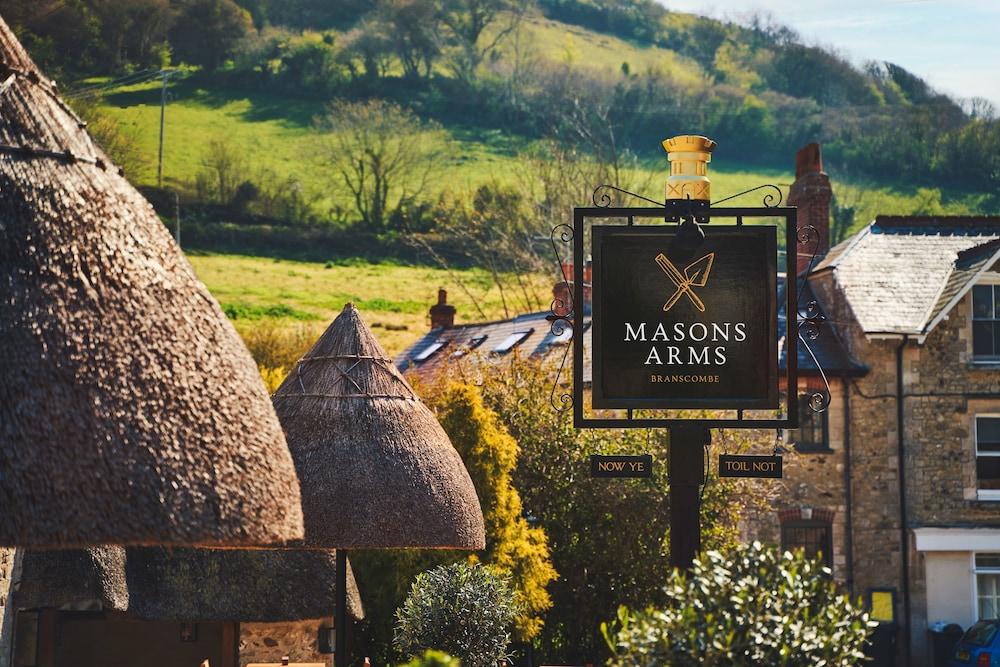 Masons Arms - Featured Image