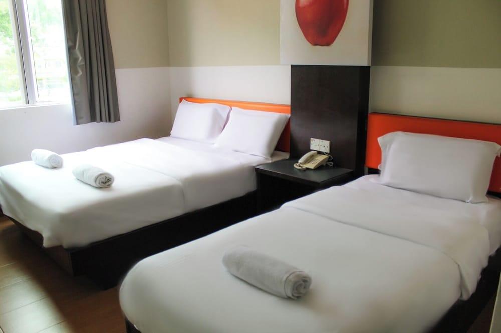 Capital O 90843 Suria Lahat Hotel - Room
