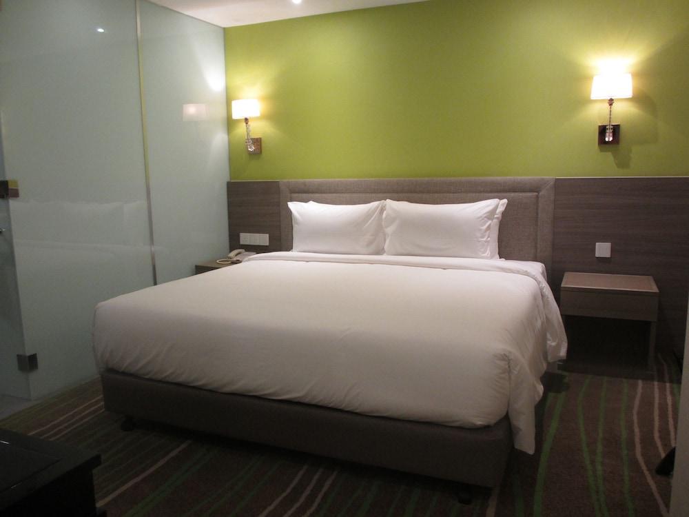 Cosmo Hotel Kuala Lumpur - Room