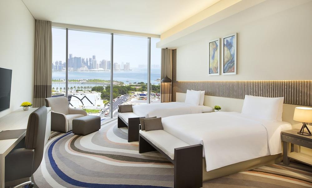 دبل تري بجانب فندق هيلتون الدوحة أولد تاون - Room