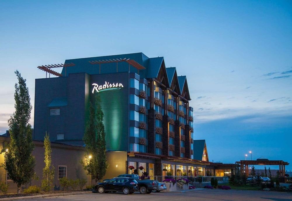 Radisson Hotel & Convention Center Edmonton - Featured Image