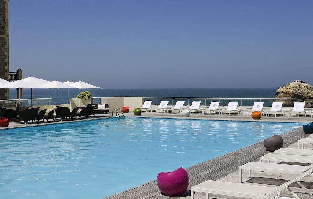 Sofitel Biarritz Le Miramar Thalassa Sea & Spa - Outdoor Pool