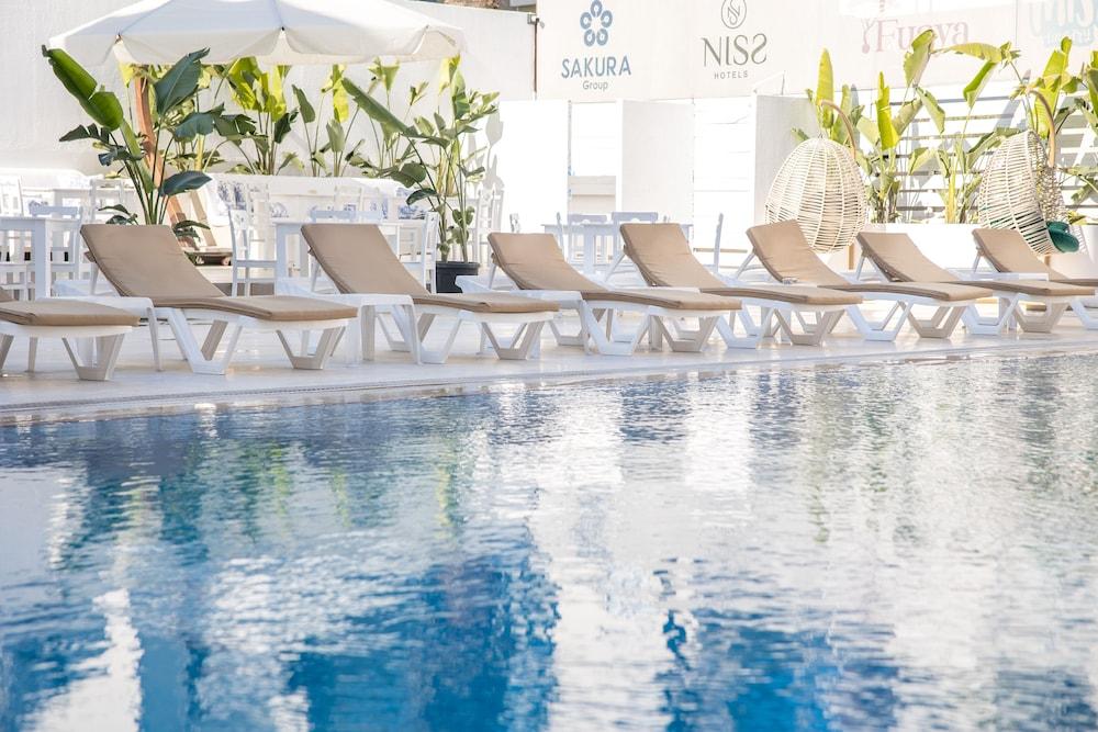 Niss Lara Hotel - Pool